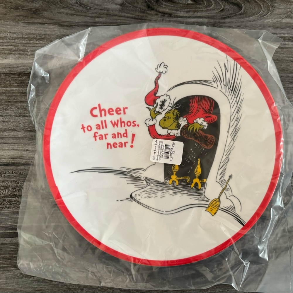 NWT Pottery Barn Kids Grinch plate